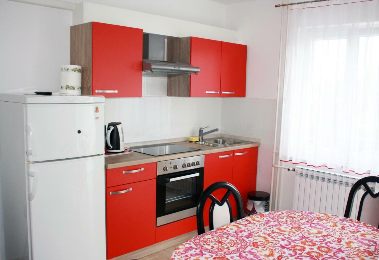 Apartment Vera Umago Esterno foto