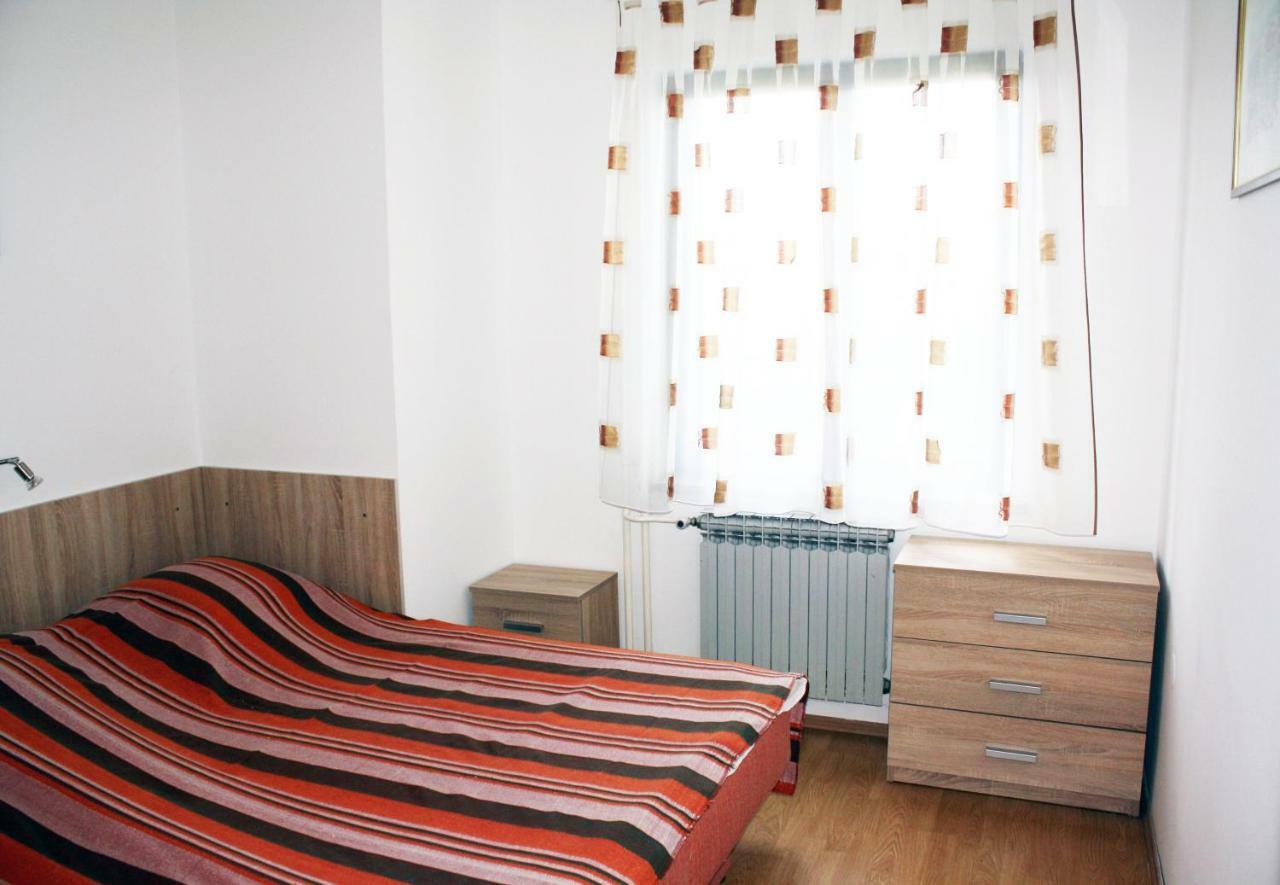Apartment Vera Umago Esterno foto