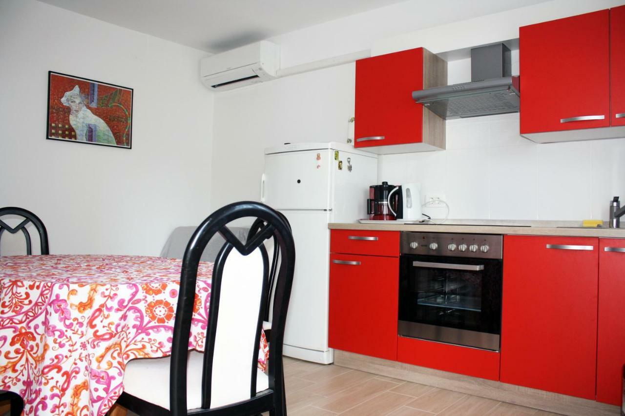 Apartment Vera Umago Esterno foto